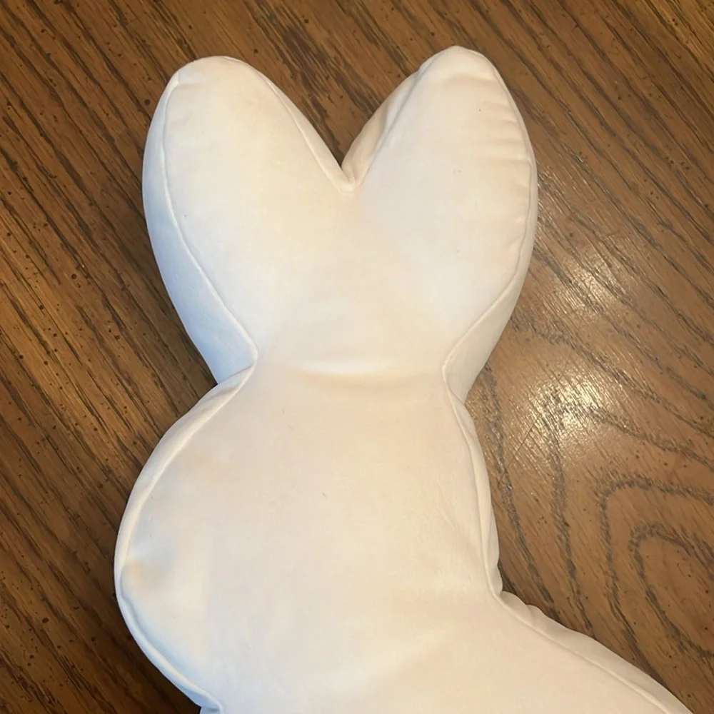 Spritz Bunny‎ pillow